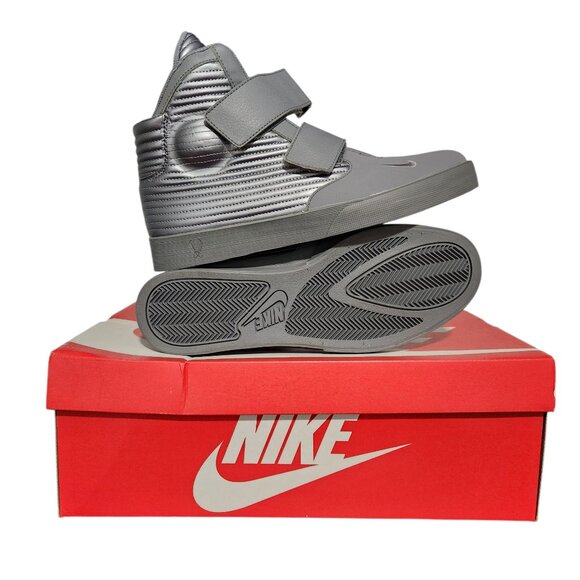 Nike Flystepper 2K3 Metallic Cool Grey Silver 644576-098 Men\'s Sneakers 10.5 NEW